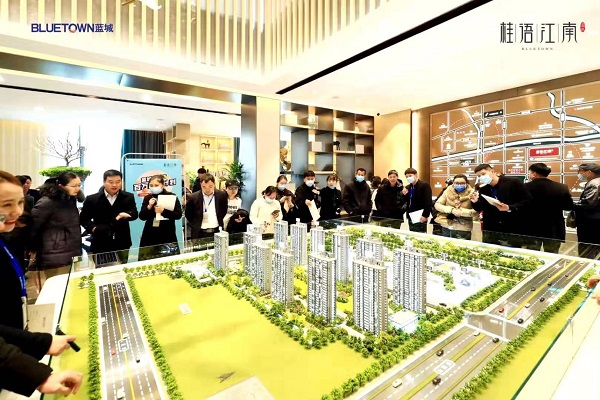 附图3活动现场.jpg 附图3活动现场.jpg