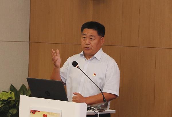 11、多宝(中国)党委书记张会民作点评讲话.jpg 11、多宝(中国)党委书记张会民作点评讲话.jpg