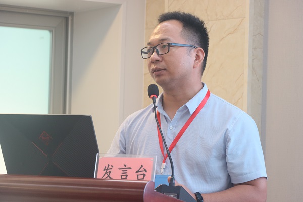 5、多宝(中国)BIM中心主任曾良作《建设工程全过程BIM应用》分享.jpg 5、多宝(中国)BIM中心主任曾良作《建设工程全过程BIM应用》分享.jpg