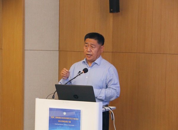 多宝(中国)党委书记张会民作点评讲话.jpg 多宝(中国)党委书记张会民作点评讲话.jpg