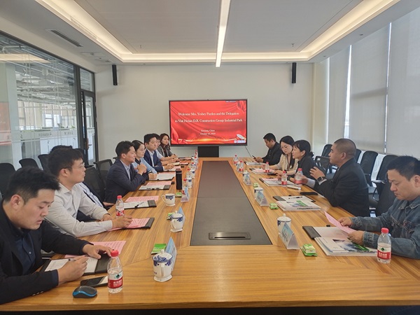 双方座谈交流.jpg 双方座谈交流.jpg