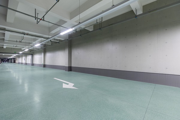 6地下车库采用饰面清水混凝土工艺.jpg 6地下车库采用饰面清水混凝土工艺.jpg